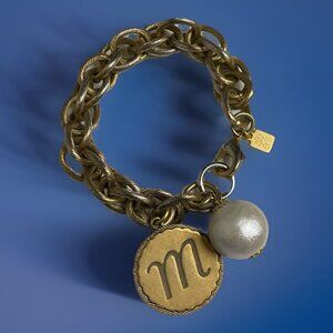 READ JOHN WIND Sorority Gal Cotton Pearl Initial Bracelet Gold-Tone Letter “M”